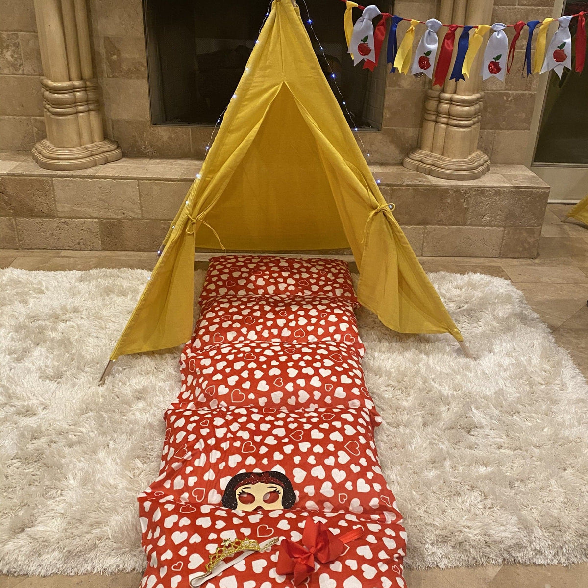 Apple Princess Tee Pee Tent Play Set